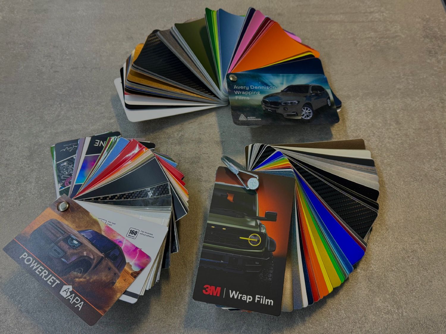 Pellicole wrapping auto colori 2026, un mondo di novità.